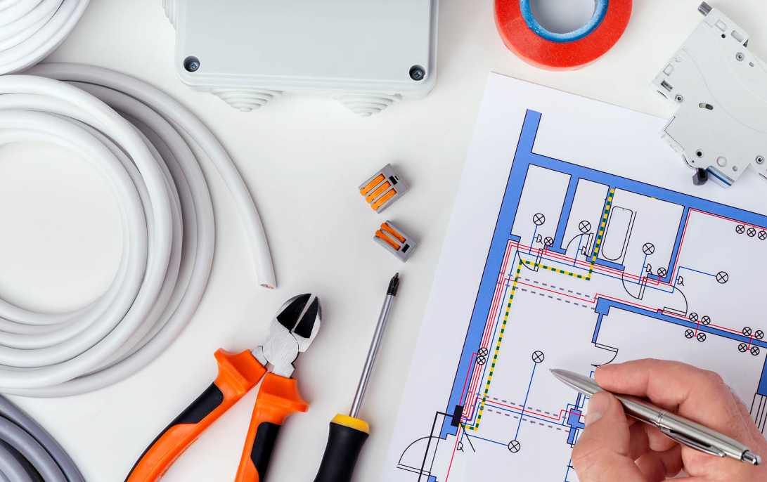 Warum die Planung der Elektroinstallation Ihre Investition in Ihr Gewerbegebäude schützt